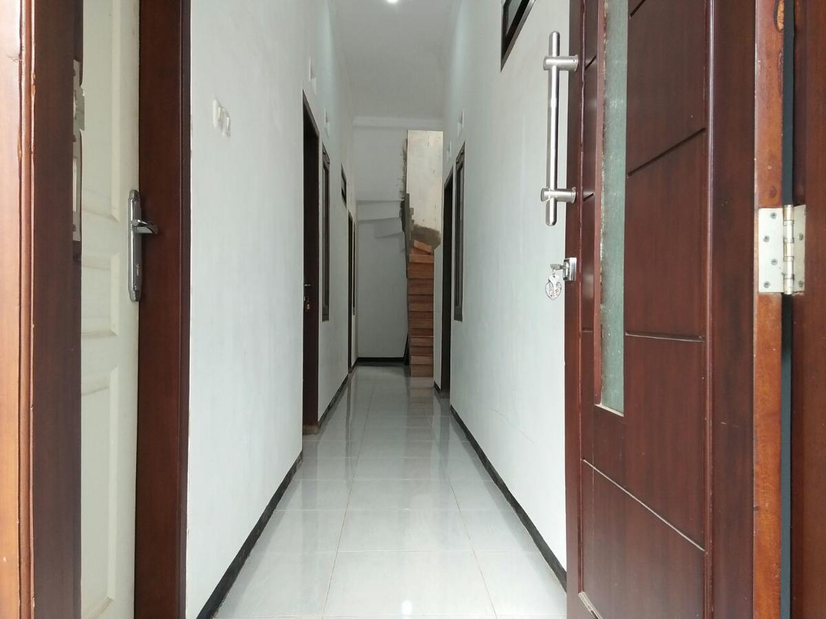 Omah Etan Batu Hostel Batu  Kültér fotó